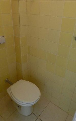 Apartamento para alugar com 85m², 2 quartos e sem vagaBanheiro de Serviço