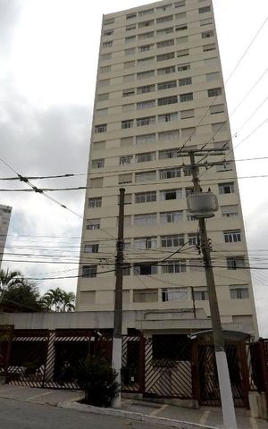 Apartamento para alugar com 85m², 2 quartos e sem vagaFachada