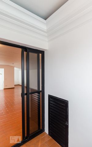 Casa para alugar com 421m², 3 quartos e 10 vagas Casa para alugar com 421m², 3 quartos e 10 vagasVaranda