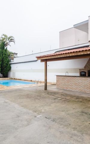 Casa para alugar com 421m², 3 quartos e 10 vagas Casa para alugar com 421m², 3 quartos e 10 vagasChurrasqueira garagem e piscina
