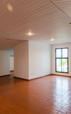 Casa para alugar com 421m², 3 quartos e 10 vagas Casa para alugar com 421m², 3 quartos e 10 vagasSala 1