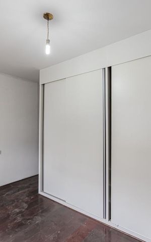 Casa à venda com 262m², 4 quartos e 2 vagas Casa à venda com 262m², 4 quartos e 2 vagasSuite