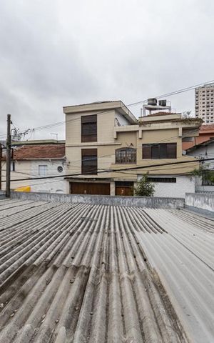 Casa à venda com 262m², 4 quartos e 2 vagas Casa à venda com 262m², 4 quartos e 2 vagasVista Suite