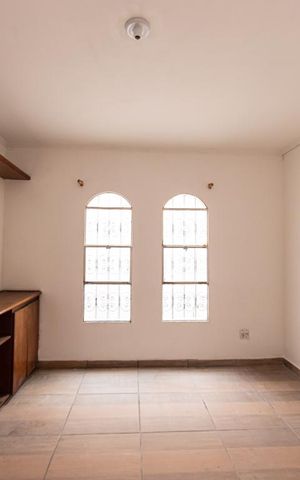 Casa à venda com 262m², 4 quartos e 2 vagas Casa à venda com 262m², 4 quartos e 2 vagasCômodo extra
