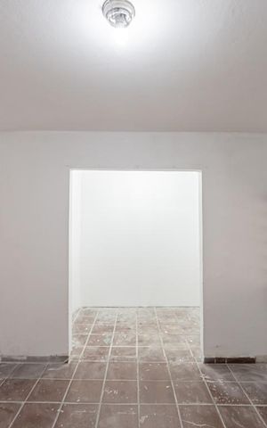 Casa à venda com 262m², 4 quartos e 2 vagas Casa à venda com 262m², 4 quartos e 2 vagasQuarto de Serviço