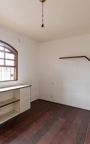 Casa à venda com 262m², 4 quartos e 2 vagas Casa à venda com 262m², 4 quartos e 2 vagasSuite Americana