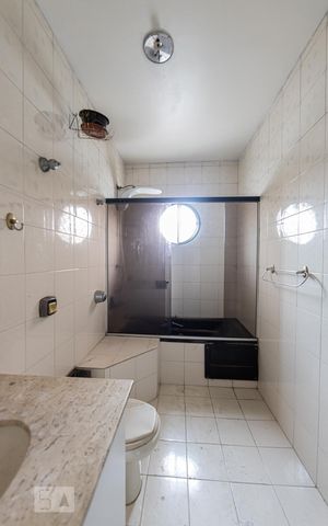 Casa à venda com 262m², 4 quartos e 2 vagas Casa à venda com 262m², 4 quartos e 2 vagasBanheiro Suite