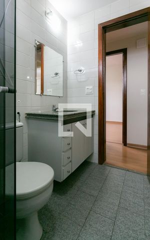 Apartamento para alugar com 62m², 2 quartos e 1 vaga Apartamento para alugar com 62m², 2 quartos e 1 vagaBanheiro