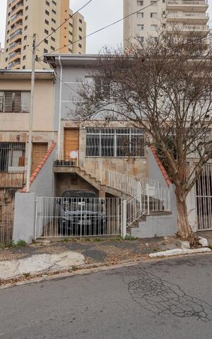 Casa à venda com 149m², 3 quartos e 1 vaga Casa à venda com 149m², 3 quartos e 1 vagaFachada