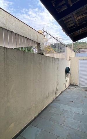 Casa para alugar com 420m², 4 quartos e 5 vagas Casa para alugar com 420m², 4 quartos e 5 vagasVista do Escritório
