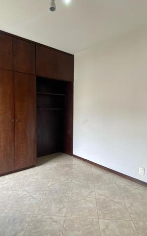 Casa para alugar com 420m², 4 quartos e 5 vagas Casa para alugar com 420m², 4 quartos e 5 vagasQuarto 3