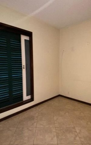 Casa para alugar com 420m², 4 quartos e 5 vagas Casa para alugar com 420m², 4 quartos e 5 vagasQuarto 4
