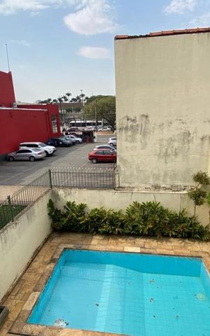 Casa para alugar com 420m², 4 quartos e 5 vagas Casa para alugar com 420m², 4 quartos e 5 vagasVista da Suíte 1