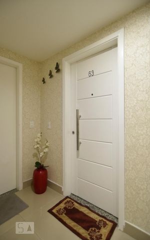 Apartamento à venda com 72m², 3 quartos e 1 vagaPorta de entrada
