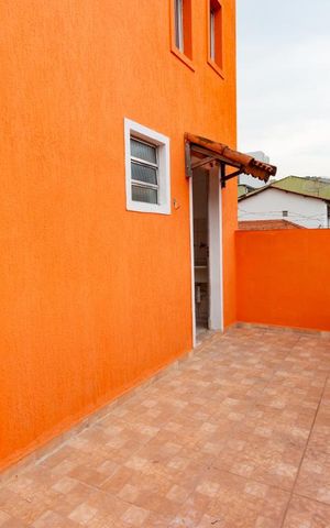 Casa à venda com 120m², 2 quartos e 2 vagas Casa à venda com 120m², 2 quartos e 2 vagasÁrea comum