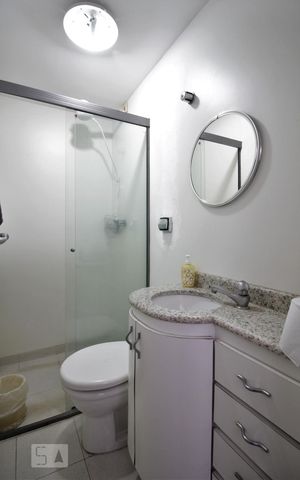 Apartamento à venda com 420m², 3 quartos e 4 vagasBanheiro de Serviço