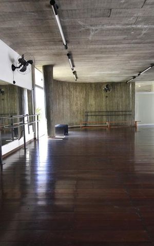 Apartamento à venda com 420m², 3 quartos e 4 vagasÁrea comum - Salão de festas