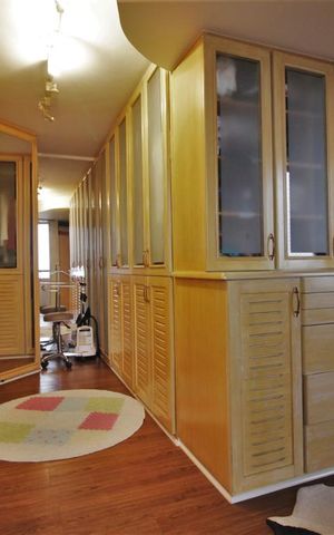 Apartamento à venda com 420m², 3 quartos e 4 vagasCloset