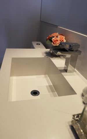 Apartamento à venda com 90m², 2 quartos e 2 vagasLavabo