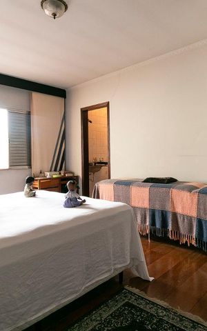 Casa à venda com 350m², 3 quartos e 8 vagasSuíte 3