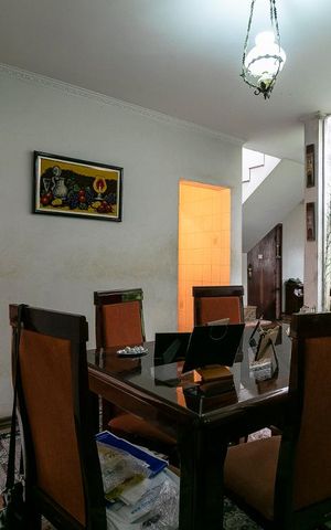 Casa à venda com 350m², 3 quartos e 8 vagasSala de Refeições