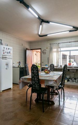 Casa à venda com 350m², 3 quartos e 8 vagasCozinha