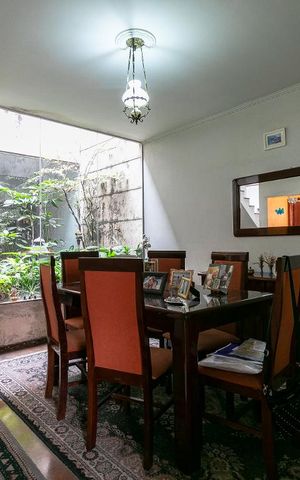 Casa à venda com 350m², 3 quartos e 8 vagasSala de Refeições