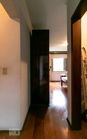 Casa à venda com 350m², 3 quartos e 8 vagasSuíte 1