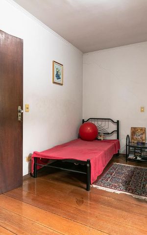 Casa à venda com 350m², 3 quartos e 8 vagasSuíte 2