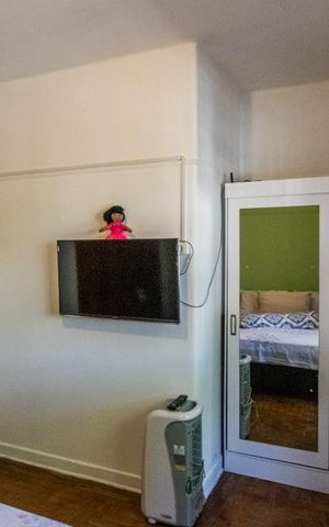 Casa à venda com 203m², 5 quartos e 3 vagas Casa à venda com 203m², 5 quartos e 3 vagasQuarto 1