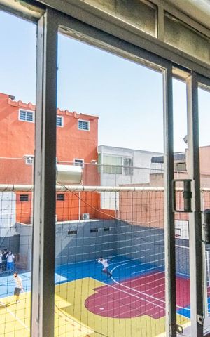 Casa à venda com 203m², 5 quartos e 3 vagas Casa à venda com 203m², 5 quartos e 3 vagasQuarto 2