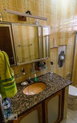 Casa à venda com 203m², 5 quartos e 3 vagas Casa à venda com 203m², 5 quartos e 3 vagasCasa 2 Banheiro 2