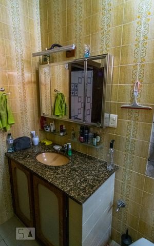 Casa à venda com 203m², 5 quartos e 3 vagas Casa à venda com 203m², 5 quartos e 3 vagasCasa 2 Banheiro 2