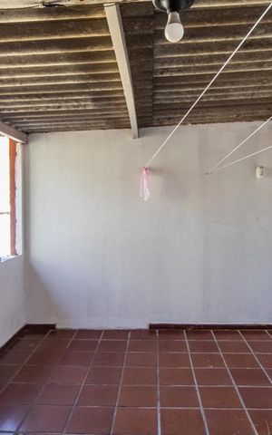Casa à venda com 203m², 5 quartos e 3 vagas Casa à venda com 203m², 5 quartos e 3 vagasÁrea de Serviço