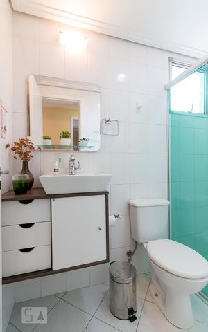 Apartamento para alugar com 66m², 3 quartos e 2 vagasBanheiro social