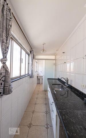 Apartamento à venda com 72m², 2 quartos e sem vaga Apartamento à venda com 72m², 2 quartos e sem vagaCozinha