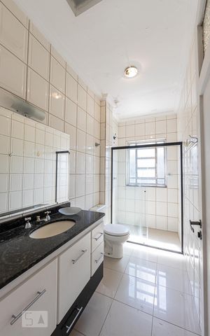 Apartamento à venda com 72m², 2 quartos e sem vaga Apartamento à venda com 72m², 2 quartos e sem vagaBanheiro Social