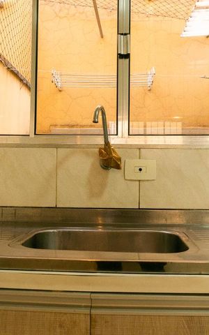 Casa à venda com 65m², 2 quartos e 1 vagaCozinha - Pia