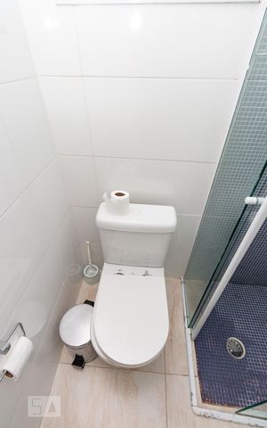 Casa à venda com 400m², 3 quartos e 4 vagas Casa à venda com 400m², 3 quartos e 4 vagasBanheiro suite 3