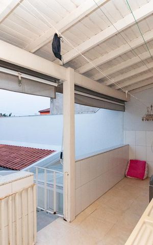 Casa à venda com 400m², 3 quartos e 4 vagas Casa à venda com 400m², 3 quartos e 4 vagasLavanderia