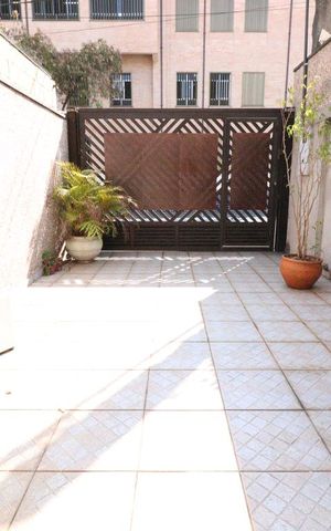 Casa à venda com 400m², 6 quartos e 4 vagasÁrea Externa