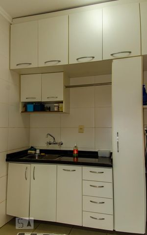 Casa à venda com 300m², 3 quartos e 4 vagas Casa à venda com 300m², 3 quartos e 4 vagasÁrea de Serviço