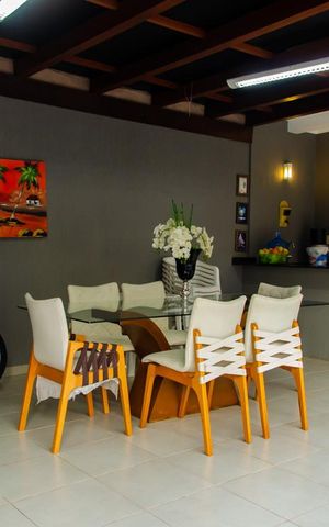 Casa à venda com 300m², 3 quartos e 4 vagas Casa à venda com 300m², 3 quartos e 4 vagasEspaço Gourmet