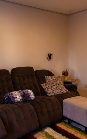 Casa à venda com 300m², 3 quartos e 4 vagas Casa à venda com 300m², 3 quartos e 4 vagasSala de TV