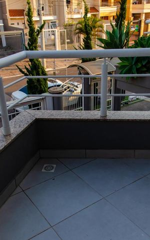 Casa à venda com 300m², 3 quartos e 4 vagas Casa à venda com 300m², 3 quartos e 4 vagasSacada da Suíte