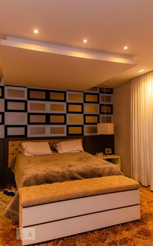 Casa à venda com 300m², 3 quartos e 4 vagas Casa à venda com 300m², 3 quartos e 4 vagasQuarto Suíte