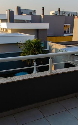 Casa à venda com 300m², 3 quartos e 4 vagas Casa à venda com 300m², 3 quartos e 4 vagasSacada Quarto 2