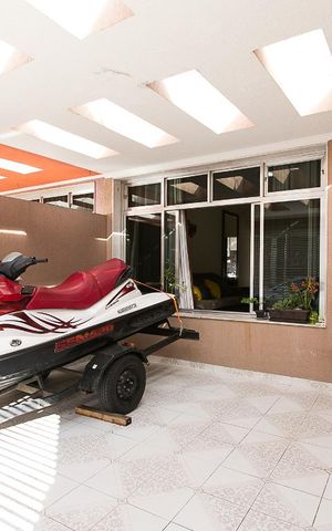 Casa à venda com 180m², 3 quartos e 2 vagasGaragem