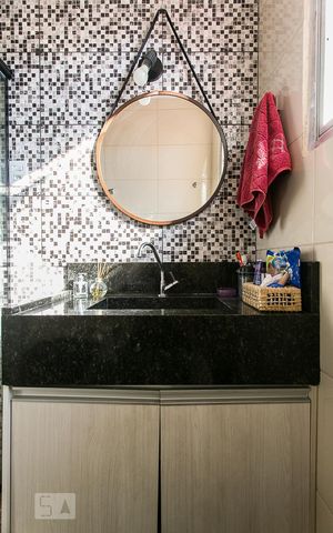 Casa à venda com 180m², 3 quartos e 2 vagasBanheiro Social