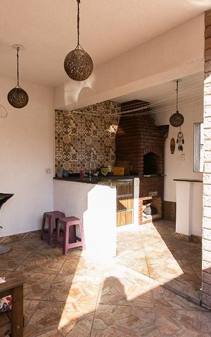 Casa à venda com 180m², 3 quartos e 2 vagasárea com Churrasqueira